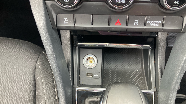 Skoda Karoq 1.6 TDI SE 5dr DSG Diesel Estate
